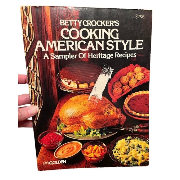 Vintage 1977 Betty Crocker Cooking American Style Cookbook - Picture 1 of 9
